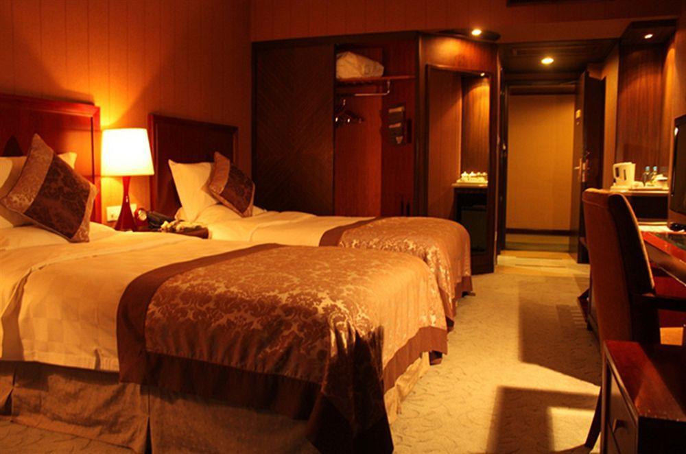 Yiwu Yi He Hotel Bagian luar foto