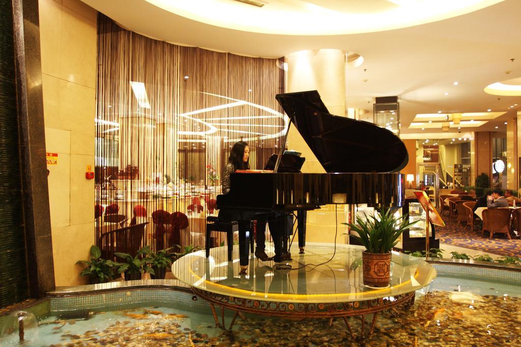 Yiwu Yi He Hotel Bagian luar foto