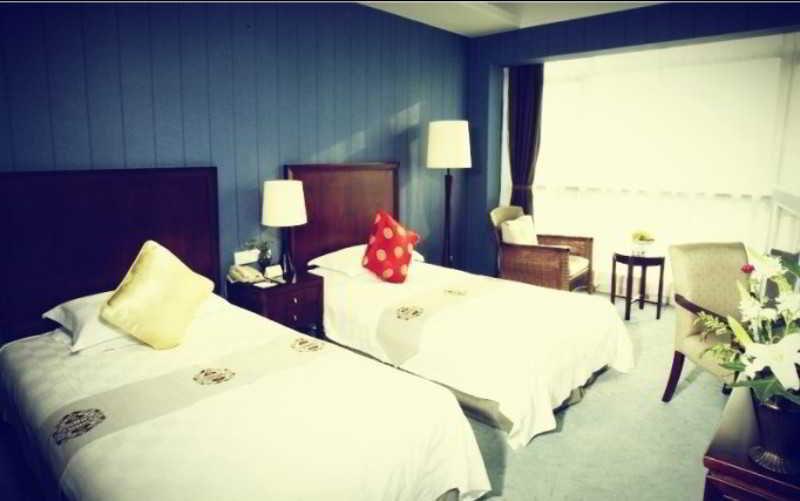 Yiwu Yi He Hotel Bagian luar foto