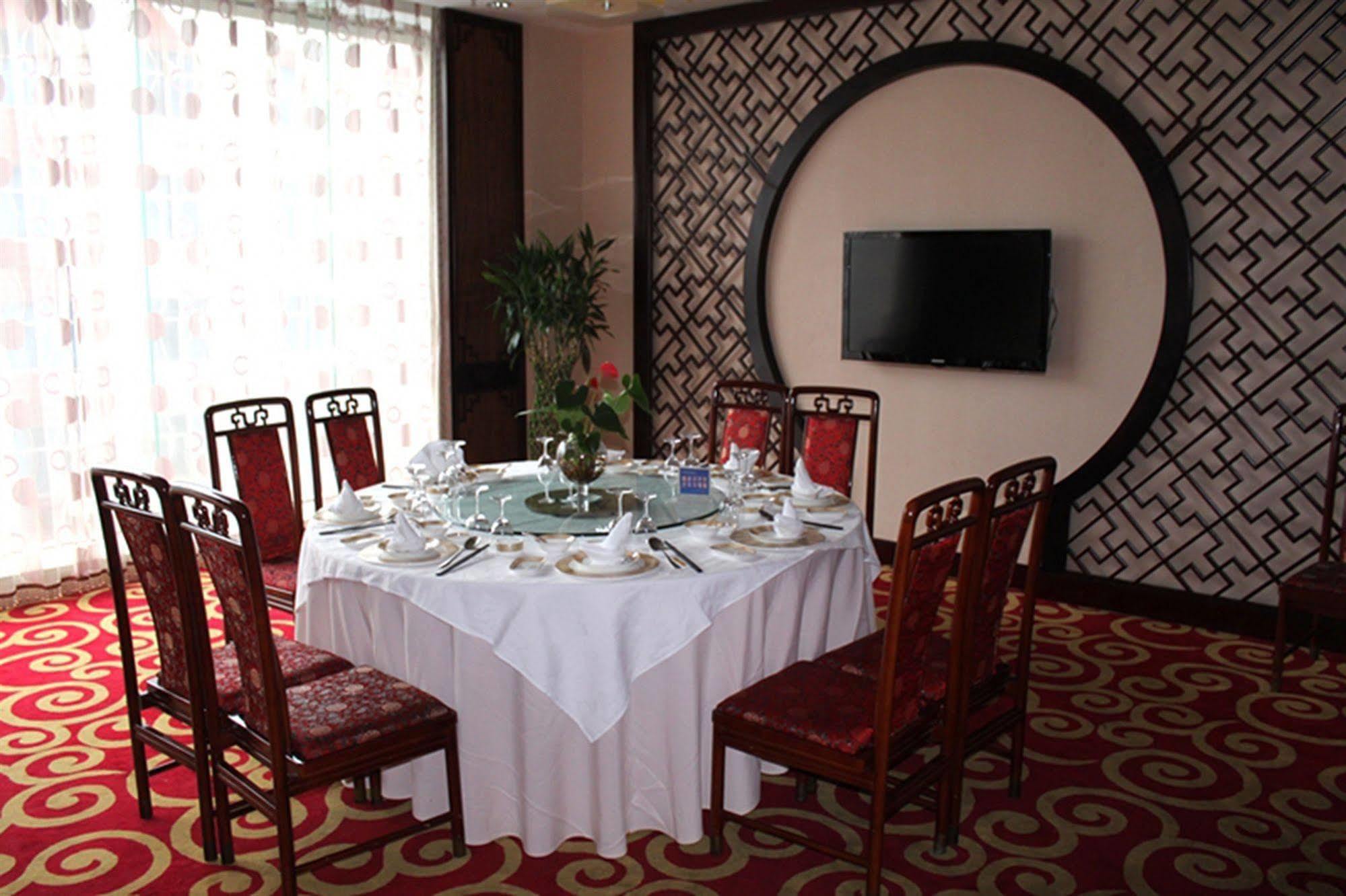 Yiwu Yi He Hotel Bagian luar foto