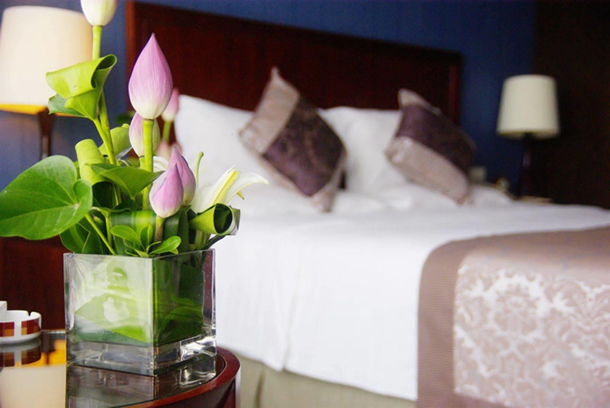 Yiwu Yi He Hotel Bagian luar foto