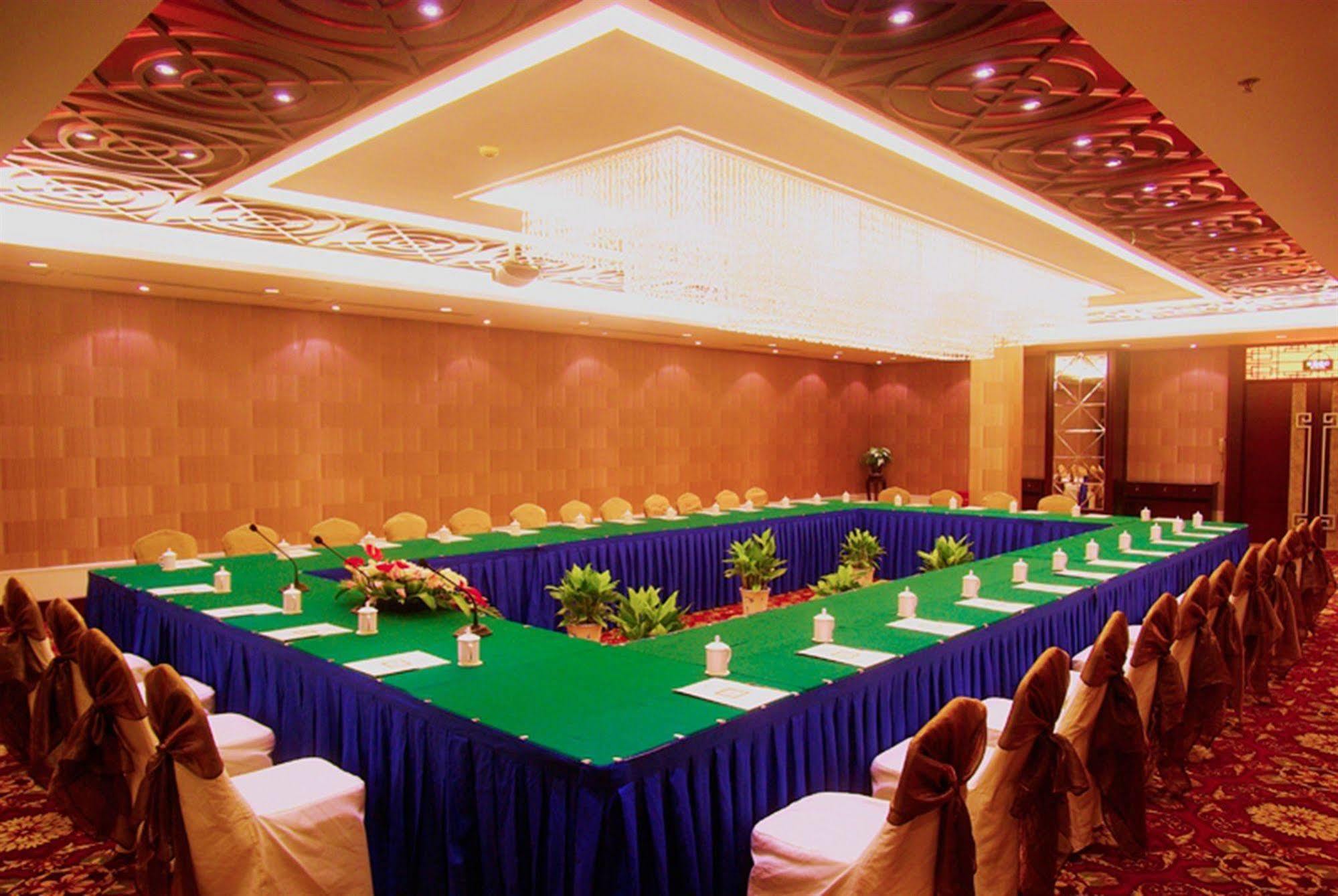 Yiwu Yi He Hotel Bagian luar foto
