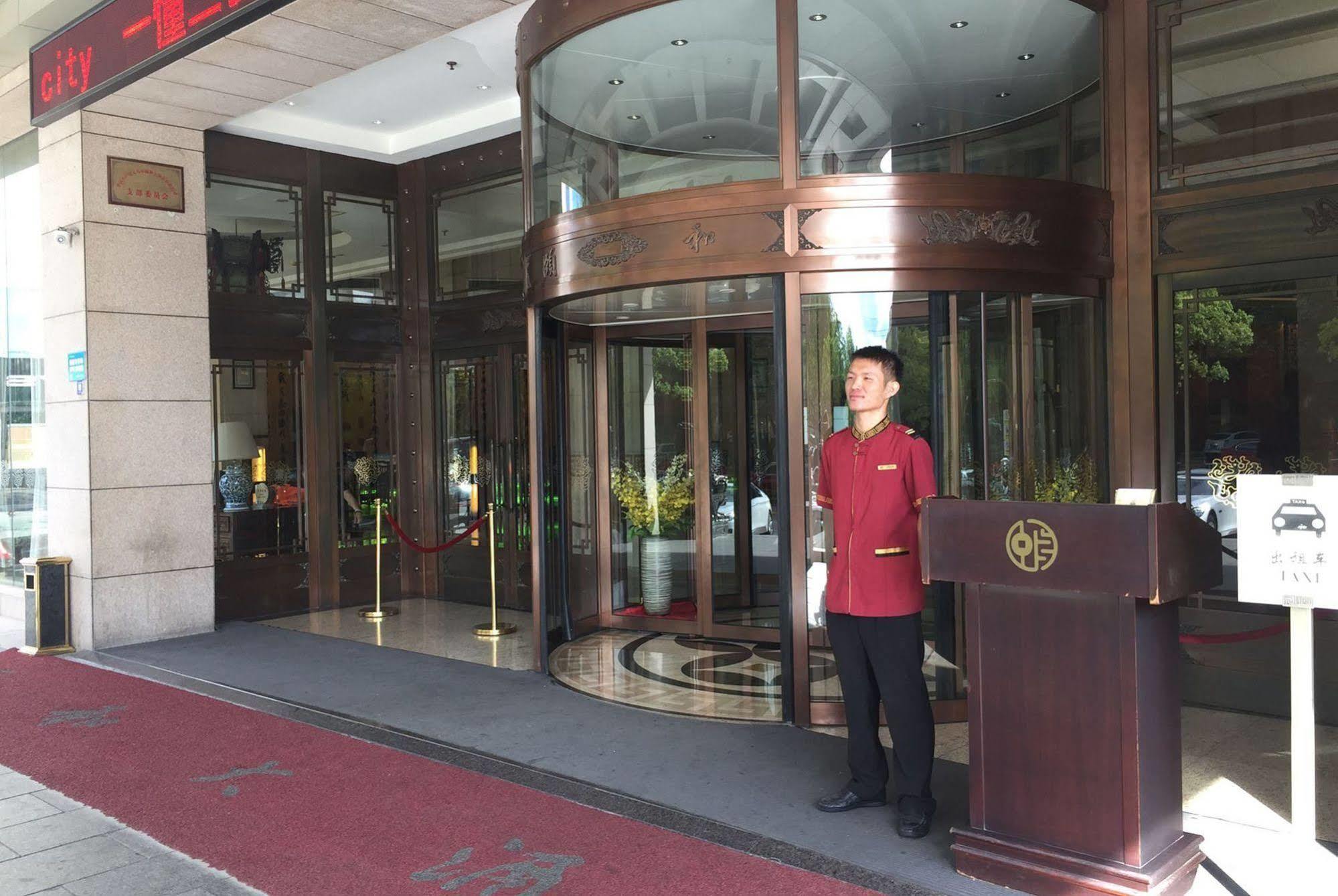 Yiwu Yi He Hotel Bagian luar foto